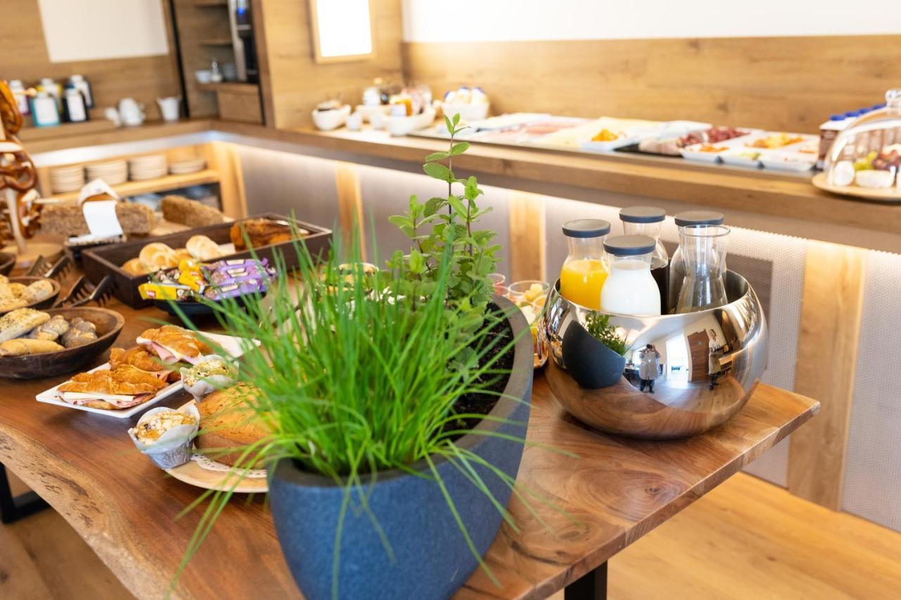 Das Reinisch Hotel - Near Vienna Airport Schwechat Luaran gambar