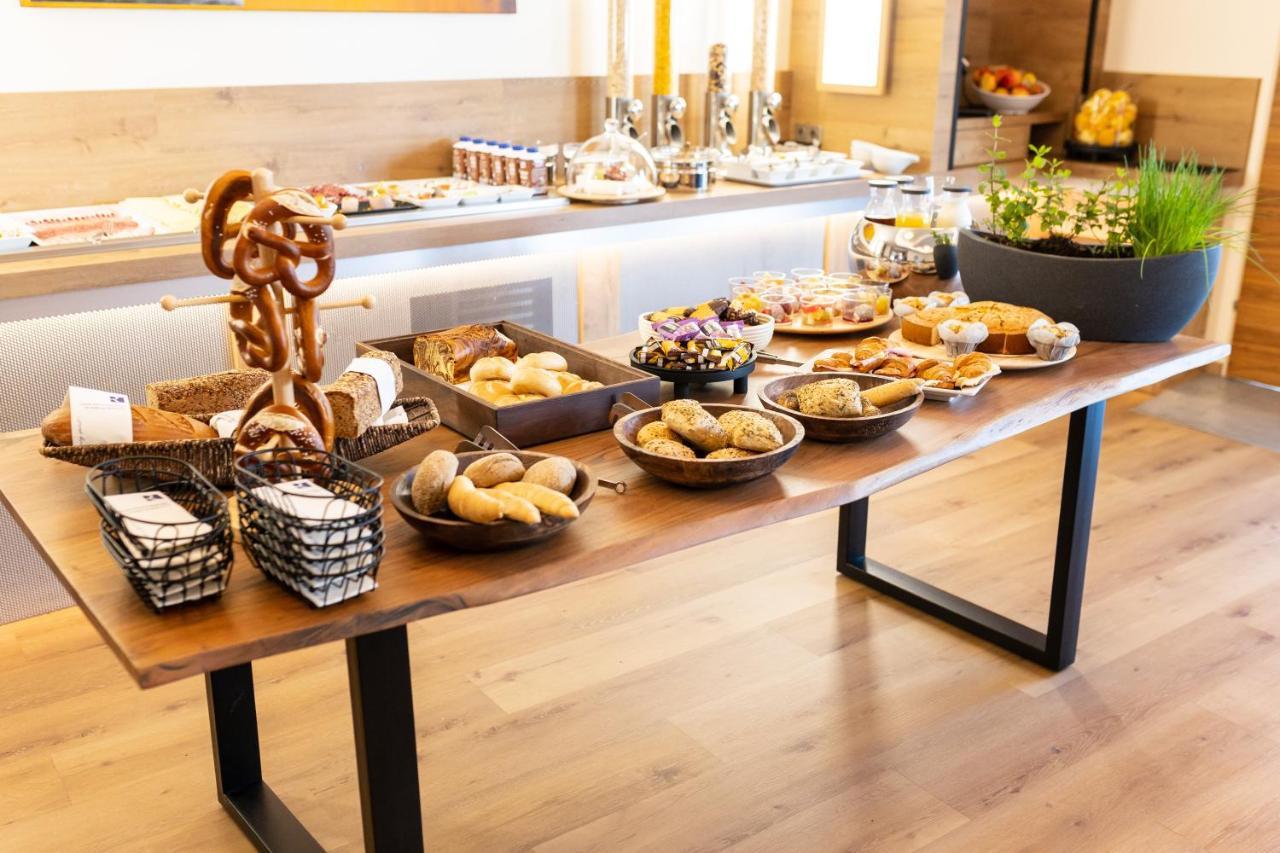 Das Reinisch Hotel - Near Vienna Airport Schwechat Luaran gambar
