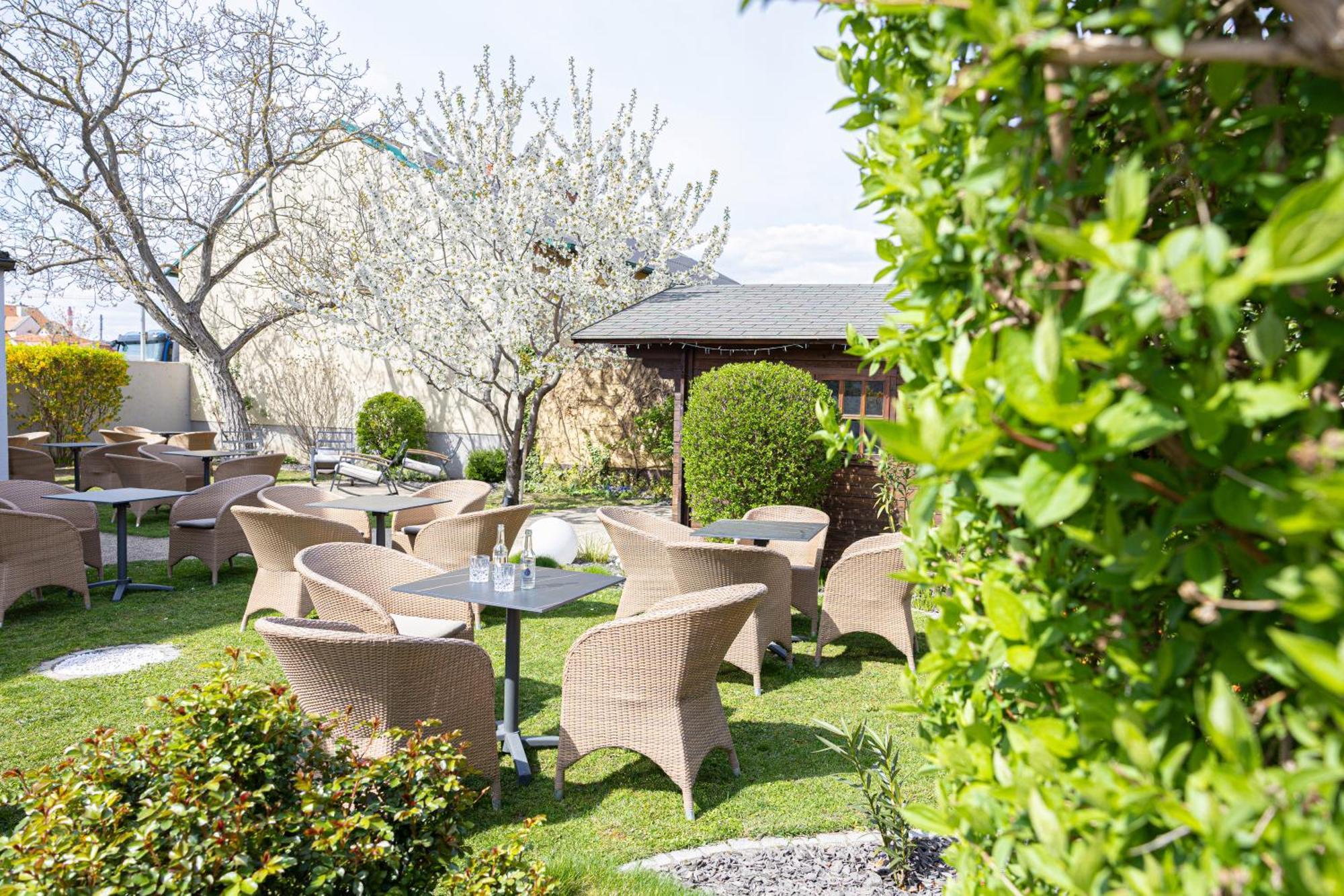 Das Reinisch Hotel - Near Vienna Airport Schwechat Luaran gambar
